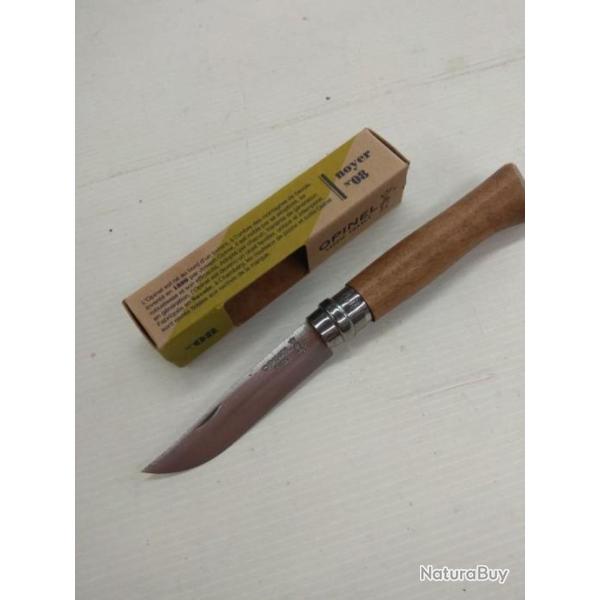 Opinel num�ro 8 manche en noyer