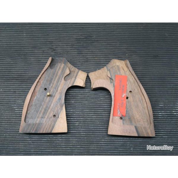 Vends crosse en bois pour revolver Colt Python REF @