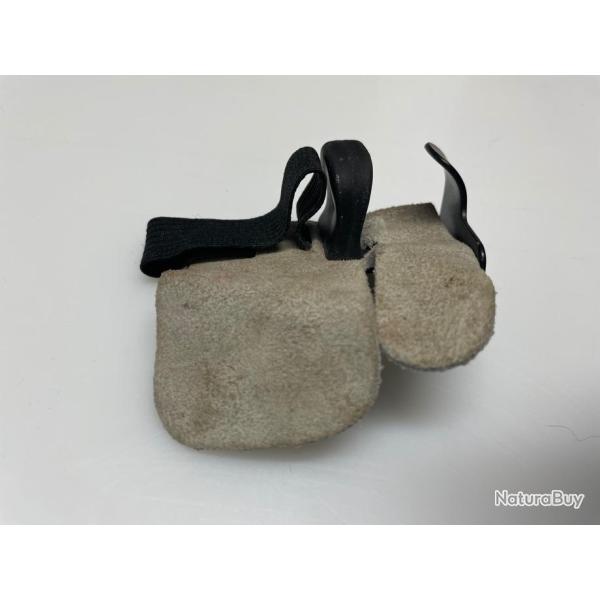 PALETTE AMBIDEXTRE de protection TIR A L'ARC - archerie (cuir - acier)