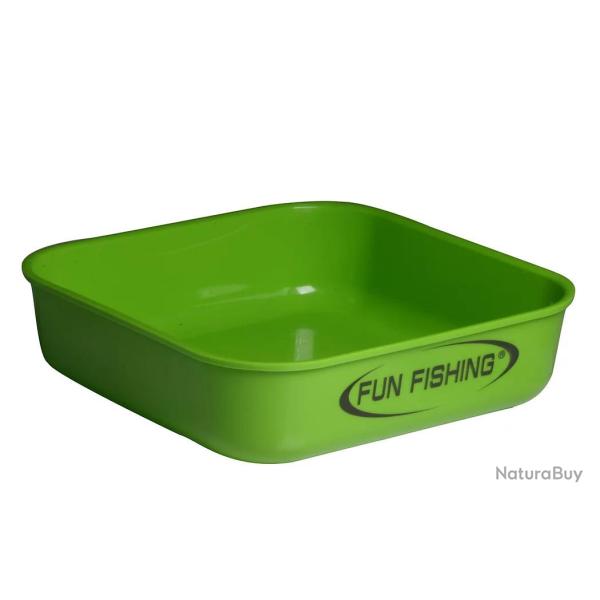 Boite � Esches Couvercle Perc� 1/2 L Sans S�parateur Fun Fishing