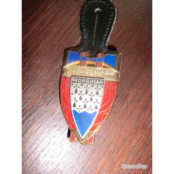Insigne SAPEURS POMPIERS  MORBIHAN /  DRAGO NOISIEL MARNE LA VALLEE