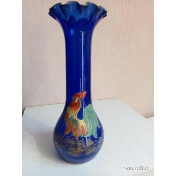 Joli Vase Verre Emaill� LEGRAS D�cor Coq forme peu courante, hauteur 25 cm diam�tre 10 cm