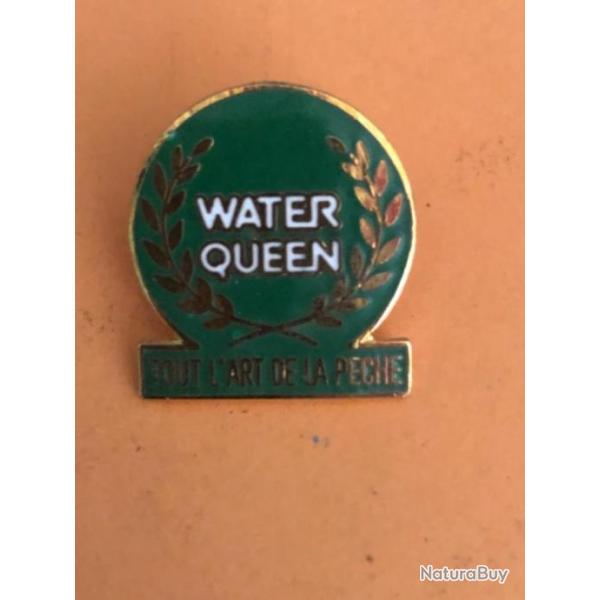 1 pin's Water queen vert   P�che collection