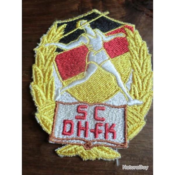 ecusson brod    S C DH FK