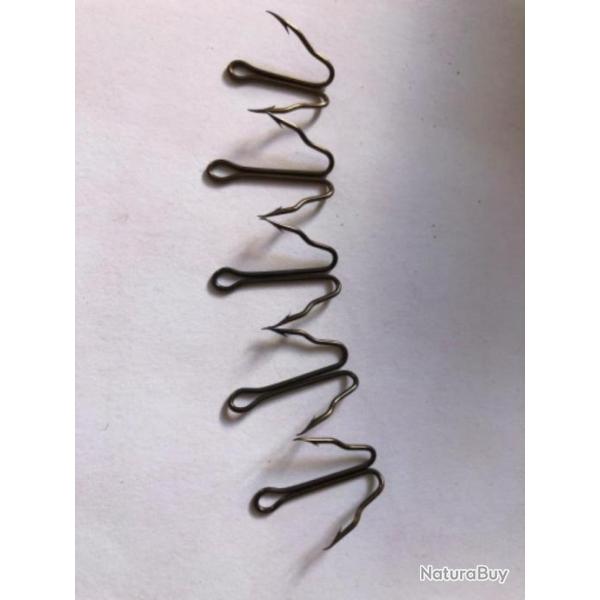 10 hame�on double n 4 r�f 9900 bz bec de perroquet  p�che carnassier vmc