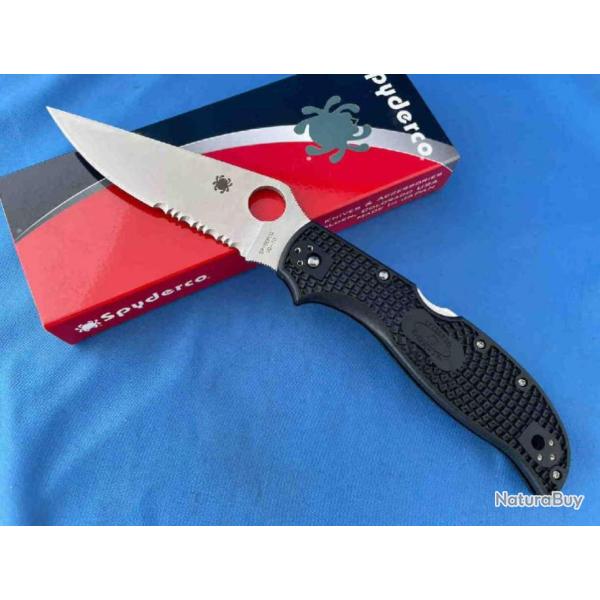 Couteau Spyderco Stretch 2 XL Part Serrated Lame Acier VG-10 Manche FRN Lockback Japan SC258PSBK