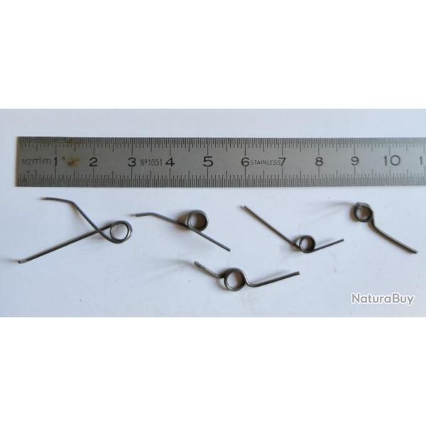 LOT DE 5 RESSORTS D�PAREILL�S LOT D