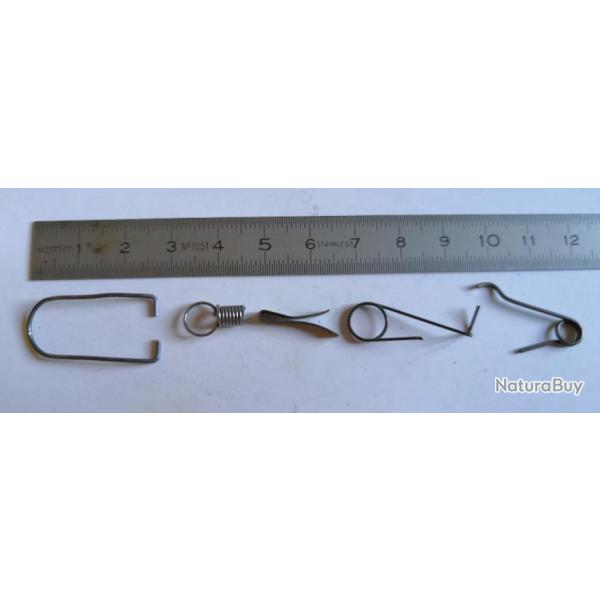 LOT DE 5 RESSORTS D�PAREILL�S LOT K