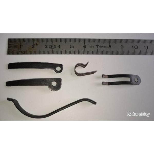 LOT DE 5 RESSORTS D�PAREILL�S LOT Q