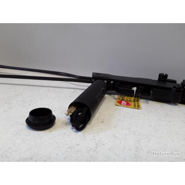 8246 POIGNEE / CORDON DE NETTOYAGE POUR CHIAPPA LITTLE BADGER CAL 22LR NEUF