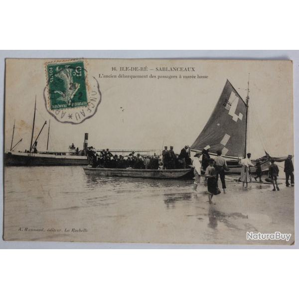 CPA Charente-Maritime Ile de R� Sablanceaux D�barquement des passagers