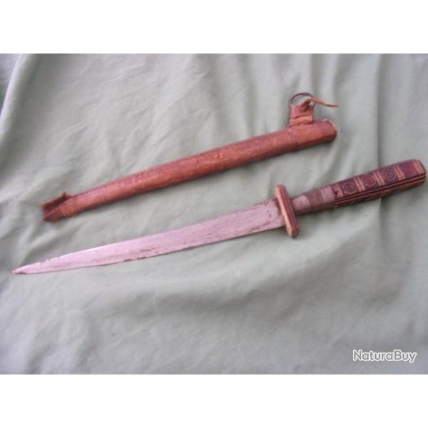 couteau africain avec gaine