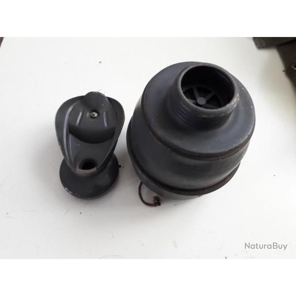cartouche  MAG masque a gaz militaria