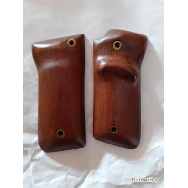 Paire de plaquettes ergonomiques pour PAColt 1897/1902,en noyer,vis incluses.
