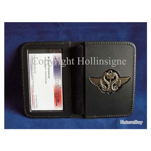 Porte insigne "livre" pour insigne nageur de combat