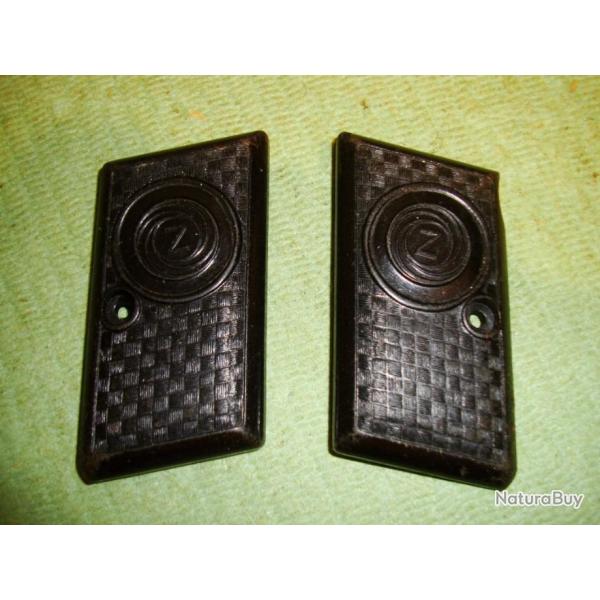 PLAQUETTE DU PETIT CZ MOD ..Z..