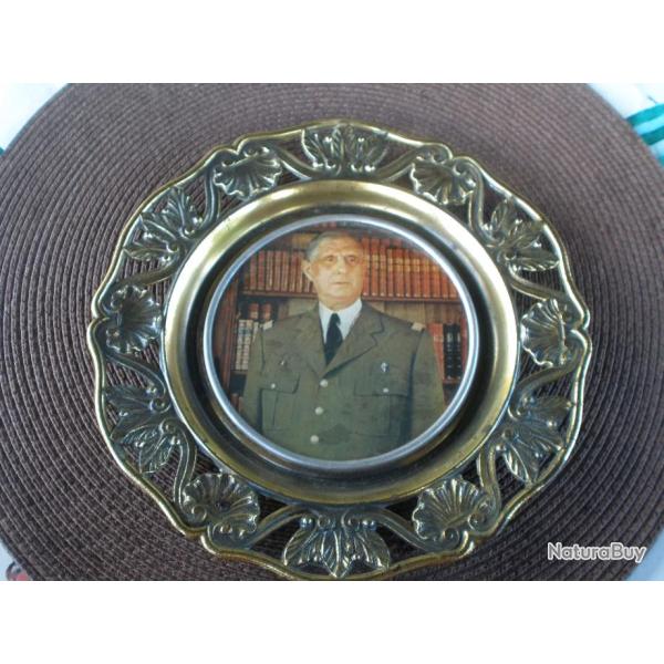 ASSIETTE METAL GENERAL DE GAULLE