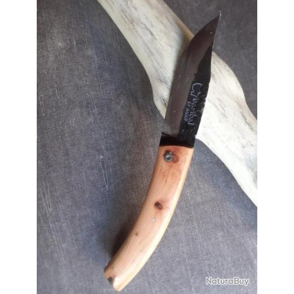 Tr�s Beau Couteau ...LE  SABOT...  Garibal bois Genevrier...