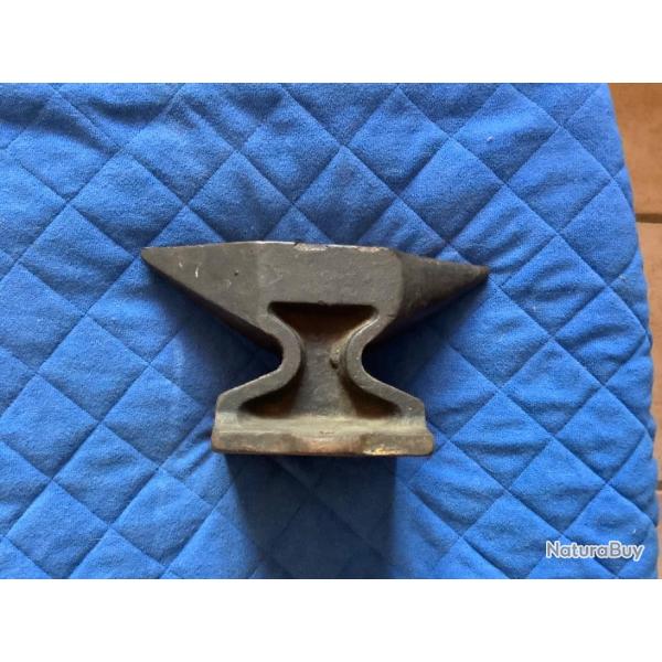 Petite enclume pour armurier ou autres, pas de prix de r�serve