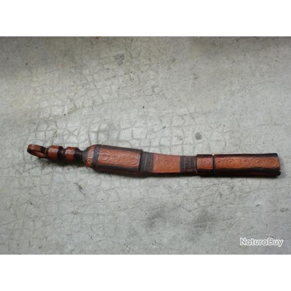 POIGNARD  LONG   AFRIQUE ORIENT  A DEFINIR