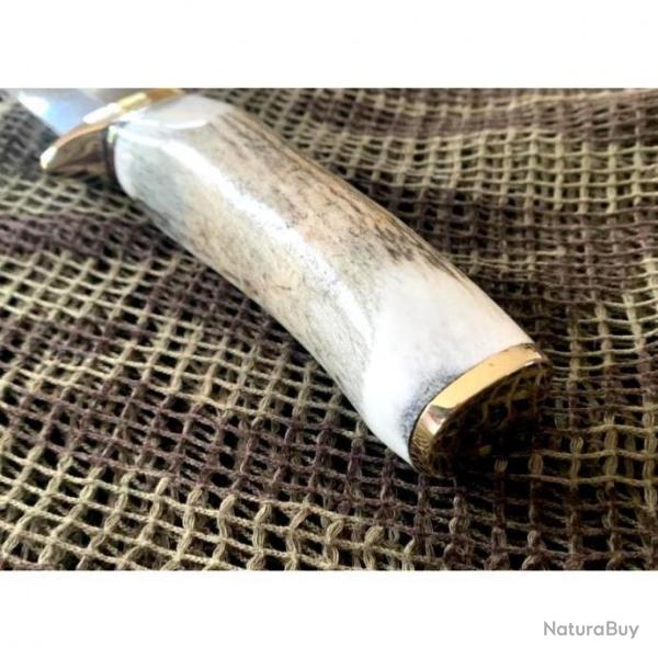 COUTEAU DE CHASSE MANCHE BOIS DE CERF