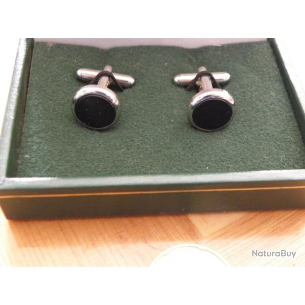 boutons de manchette chrome et Pierre noire