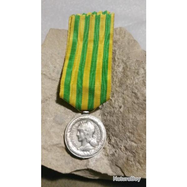 M�daille comm�morative de l'exp�dition du Tonkin   ( reproduction)