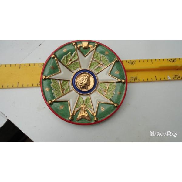 Assiette "L�gion d'Honneur" de 17 cm.....