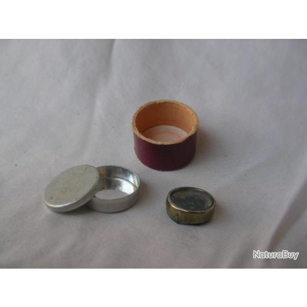 WW2 ANGLETERRE MINI BOUSSOLE D'EVASION ANGLAISE 1.4 CM AVEC BOTE D'EMBALLAGE