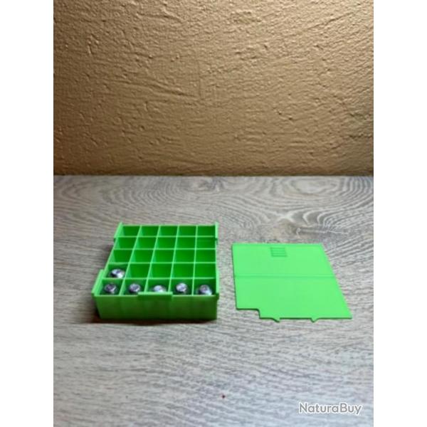 Lot de 4 boites verte claire + 1 offerte pour 25 balles ronde ou ogivale calibre 50 poudre noire