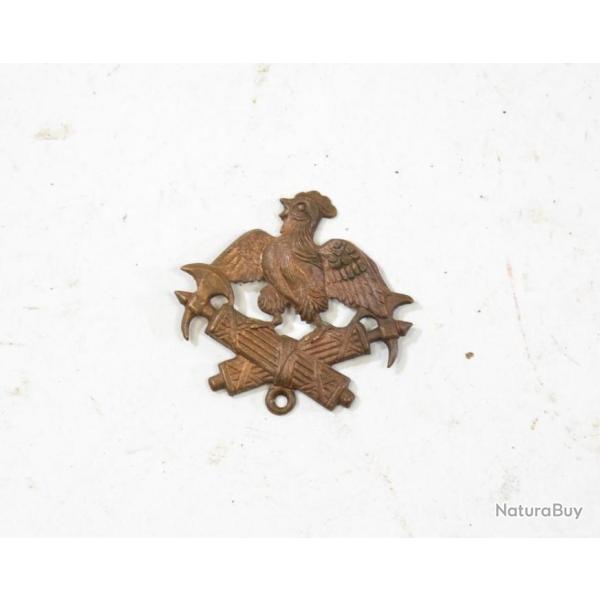 Broche ancienne coq sur faisceaux de licteur avec hache. R�volution France r�publique. 19e Si�cle ?