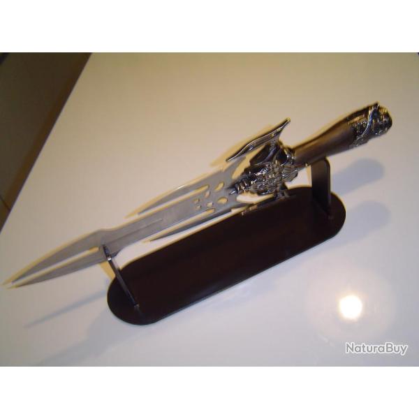 Magnifique dague PREDATOR collector, superbe et imposante introuvable-rare