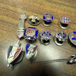 lot 12 insignes politiques nationaliste LFC croix feu P&eacute;tain Vichy politique WW2 &eacute;tat fran&ccedil;ais