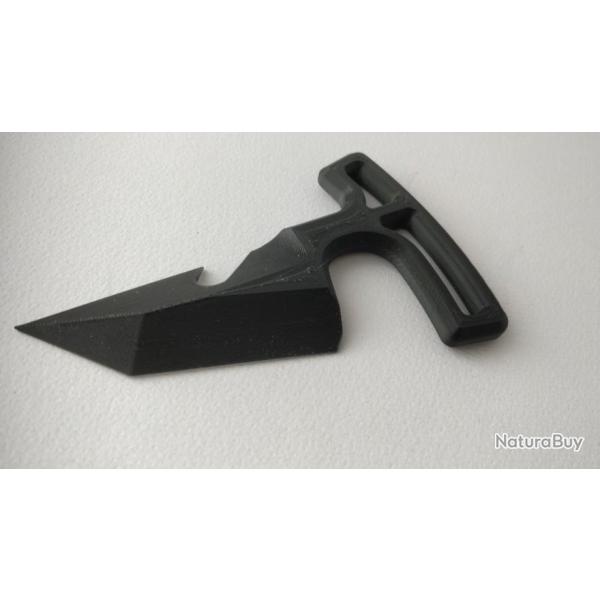 dague de poing en polym�re (version barbel�e longue)