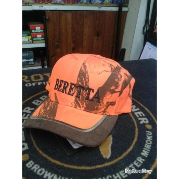 Une casquette Beretta Camo Fluo neuve