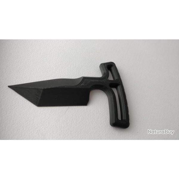 dague de poing en polym�re pointe double