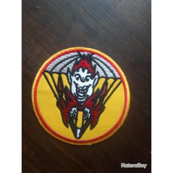 INSIGNE TISSU REGIMENT PARACHUTISTE MODELE 1