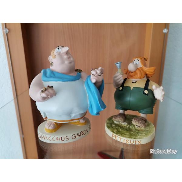 Ensemble figurines Garovirus et Petitsuix r�sine neuves