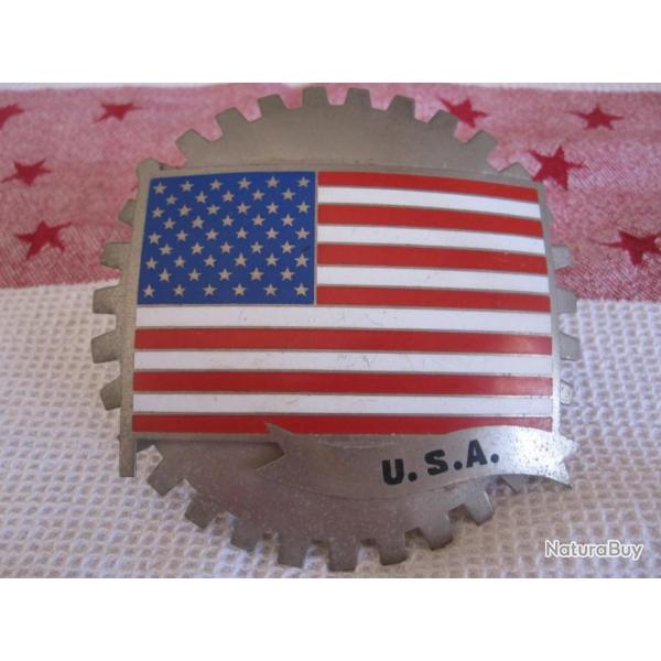 ANCIEN BADGE DE CALANDRE "FLAG DES U.S..A"  POUR JEEP -DODGE et AUTRES VEHYCULES US