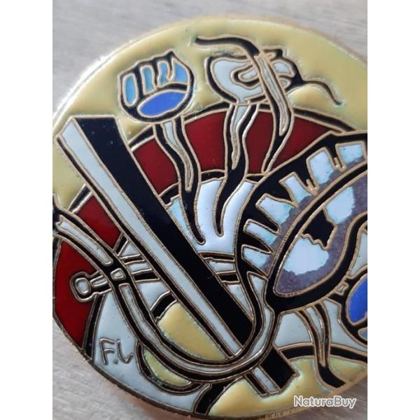 Fernand Lger. Exceptionnelle insigne broche pendentif maill sign de l'artiste. Bijou de qualit.