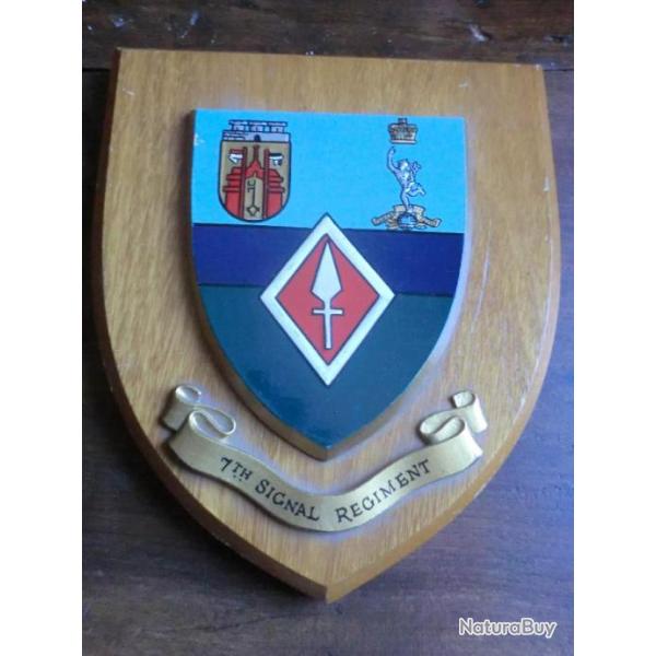 SUPPORT   ARMOIRIE  7 TH SIGNAL REGIMENT