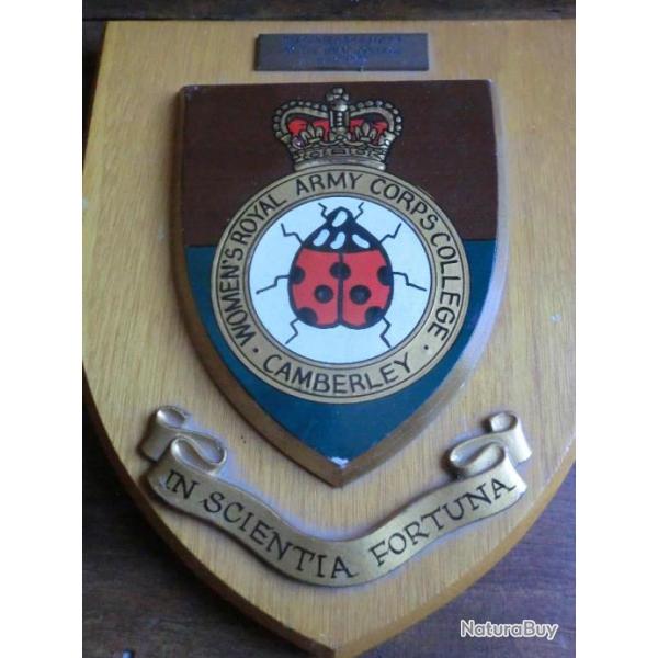 support armoirie   Women's Royal Army Corps  / CAMBERLEY