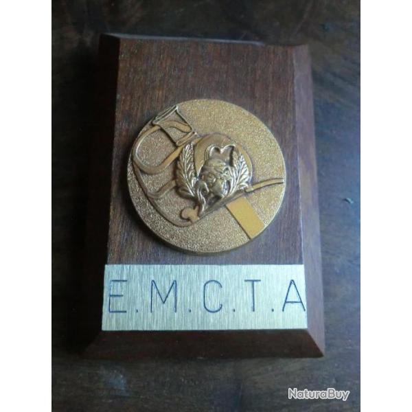SUPPORT MEDAILLE  E M C T A  / 'Ecole Militaire du Corps Technique et Administratif EMCTA