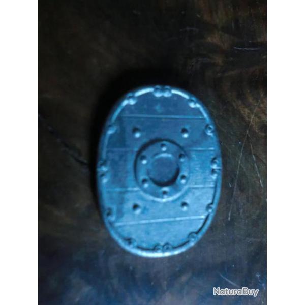 WHW : Germanische Schilde - Swebisch 1. Jahrh. v.d. Ztr. ( beiger Stein )