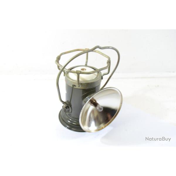 Lampe Arm�e Fran�aise PERNET - pour pi�ces. Lampe incompl�te