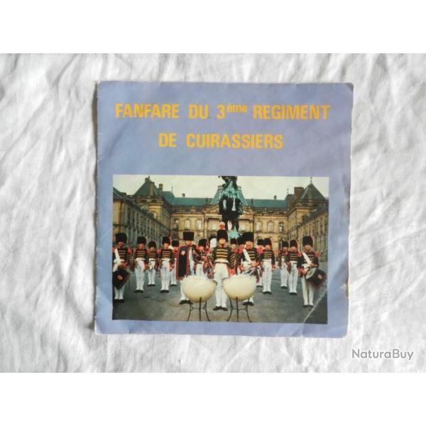 Disque 45 tours de la fanfare militaire franaise du 3 rgiment de cuirassiers
