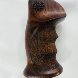 Plaquettes Sport en noyer  TAURUS