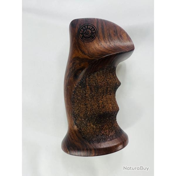 Plaquettes Sport en noyer  TAURUS