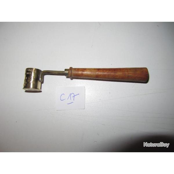 Dosette � poudre et plomb (rep C17)