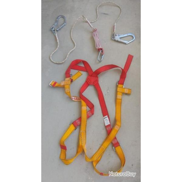 Lot harnais + 2 freines chute. PROTECTA.